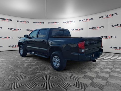 Used 2023 Toyota Tacoma SR AWD/4WD image 4