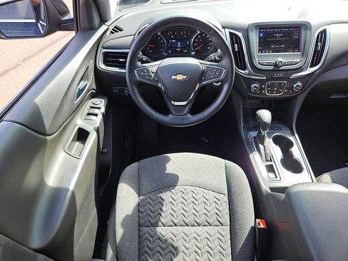 Used 2024 Chevrolet Equinox LT FWD image 11