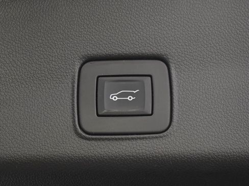 Used 2022 Chevrolet TrailBlazer ACTIV w/ Sun and Liftgate Package AWD/4WD image 11