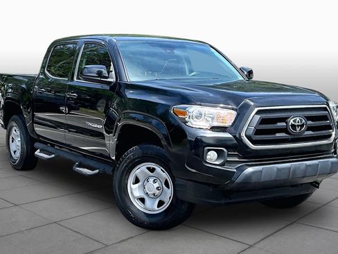 Used 2021 Toyota Tacoma SR5 RWD image 3