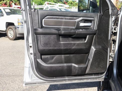 Used 2024 RAM 2500 Big Horn image 15