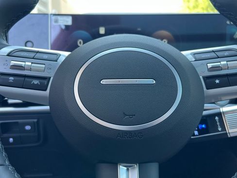 New 2025 Hyundai Tucson Limited image 22