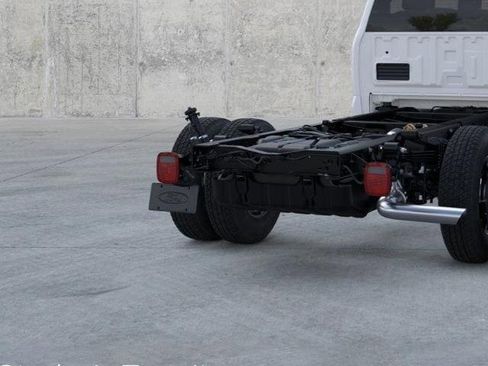 New 2026 Ford F350 4x4 Regular Cab DRW Super Duty image 21