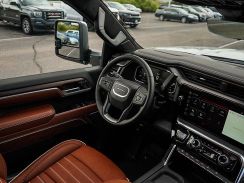 New 2026 GMC Sierra 3500 Denali Ultimate AWD/4WD image 12