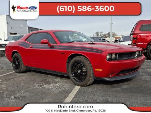 Used 2011 Dodge Challenger R/T image 1