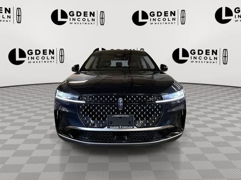 Used 2024 Lincoln Nautilus Premier w/ Equipment Group 102A image 3