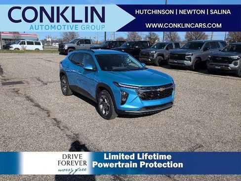 New 2026 Chevrolet Trax LT w/ Driver Confidence Package image 1