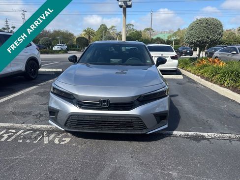 Used 2023 Honda Civic Sport image 2