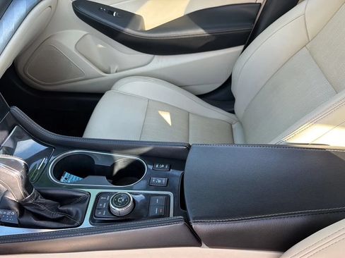 Used 2018 Nissan Maxima 3.5 SL FWD image 15