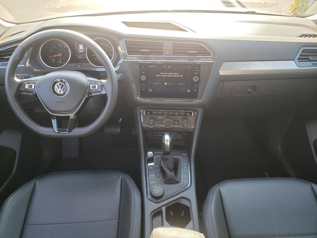 Used 2020 Volkswagen Tiguan SE AWD/4WD image 14