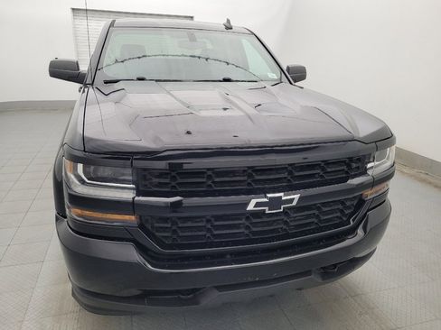 Used 2018 Chevrolet Silverado 1500 Custom w/ Custom Value Package RWD image 14