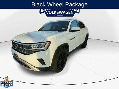Used 2023 Volkswagen Atlas Cross Sport SE w/ Black Wheel Package AWD/4WD image 3