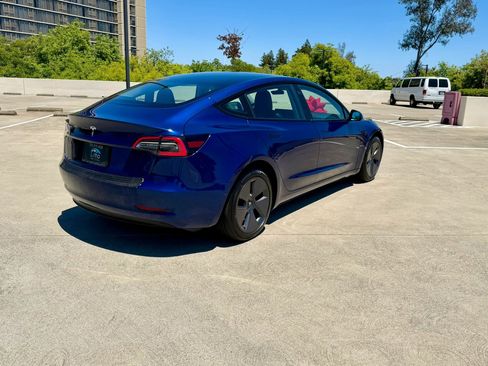 Used 2022 Tesla Model 3 RWD image 6