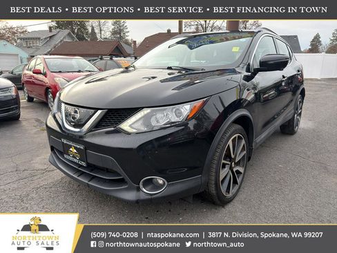 Used 2018 Nissan Rogue Sport SL w/ SL Premium Package image 1