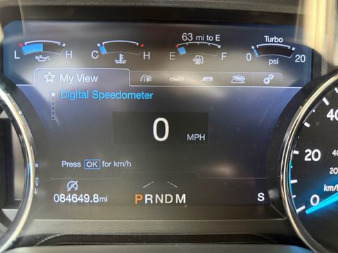 Used 2019 Ford Expedition Limited w/ Equipment Group 302A AWD/4WD image 11