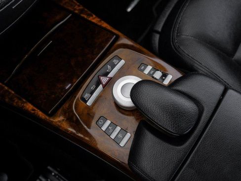 Used 2013 Mercedes-Benz S 550 4MATIC image 24