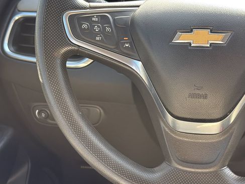 Used 2024 Chevrolet Equinox LS w/ LS Convenience Package FWD image 17