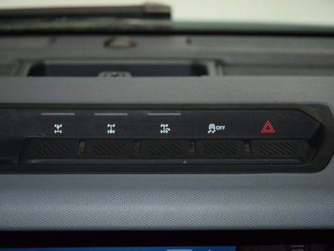 Used 2022 Ford Bronco Black Diamond w/ Sasquatch Package image 28