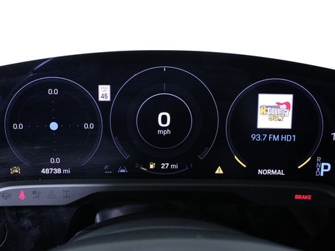 Used 2021 Porsche Taycan 4S image 24