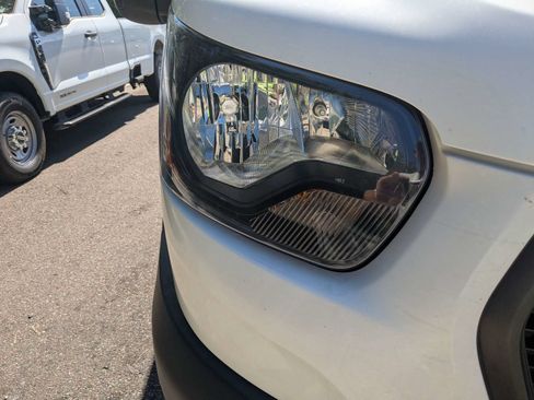Used 2024 Ford Transit 250 148 Medium Roof RWD image 10