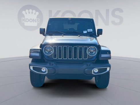 New 2025 Jeep Wrangler Sahara image 11