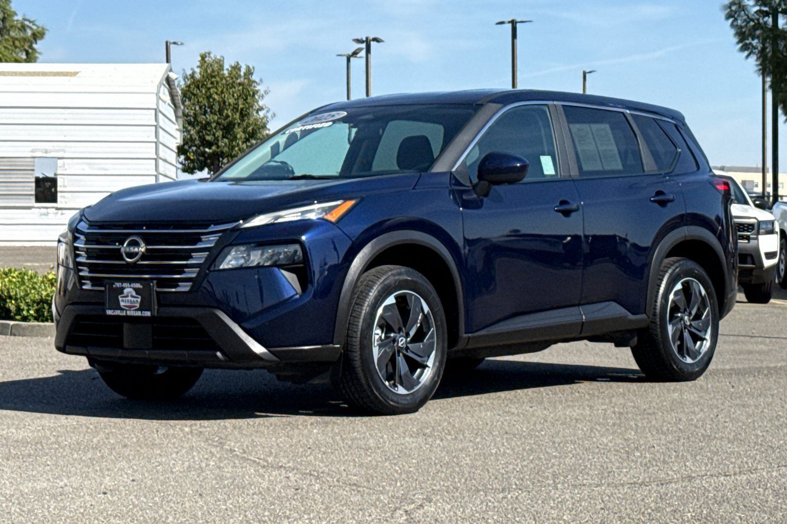 Certified 2025 Nissan Rogue SV AWD/4WD image 10