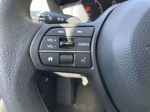 Used 2023 Honda HR-V LX image 32