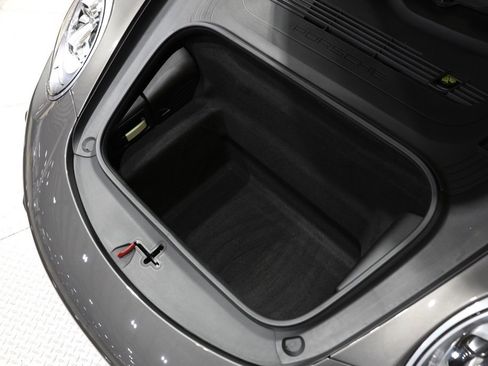 Used 2019 Porsche 911 Turbo image 6