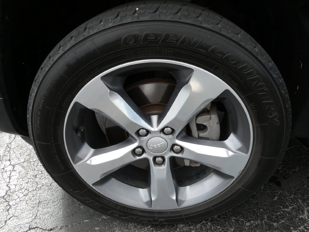 Used 2021 Jeep Grand Cherokee L Limited AWD/4WD image 10