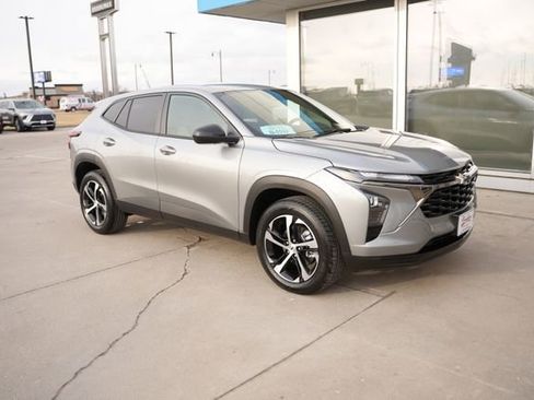 New 2026 Chevrolet Trax RS w/ Driver Confidence Package image 23