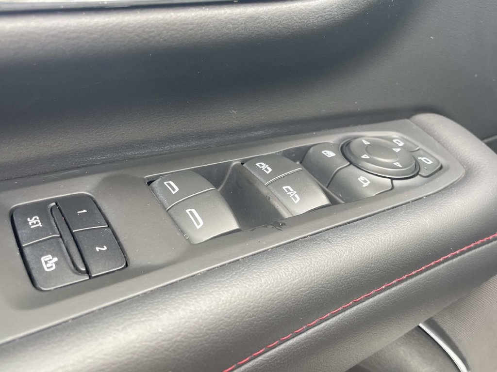 Used 2022 Chevrolet Tahoe RST w/ Luxury Package RWD image 18