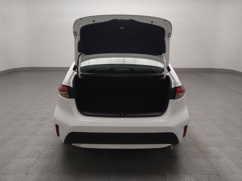 Used 2021 Toyota Corolla LE w/ Carpet Mat Package (TMS) FWD image 29