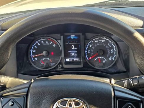 Used 2023 Toyota Tacoma SR AWD/4WD image 23