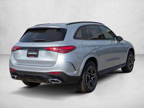 New 2026 Mercedes-Benz GLC 300 image 2