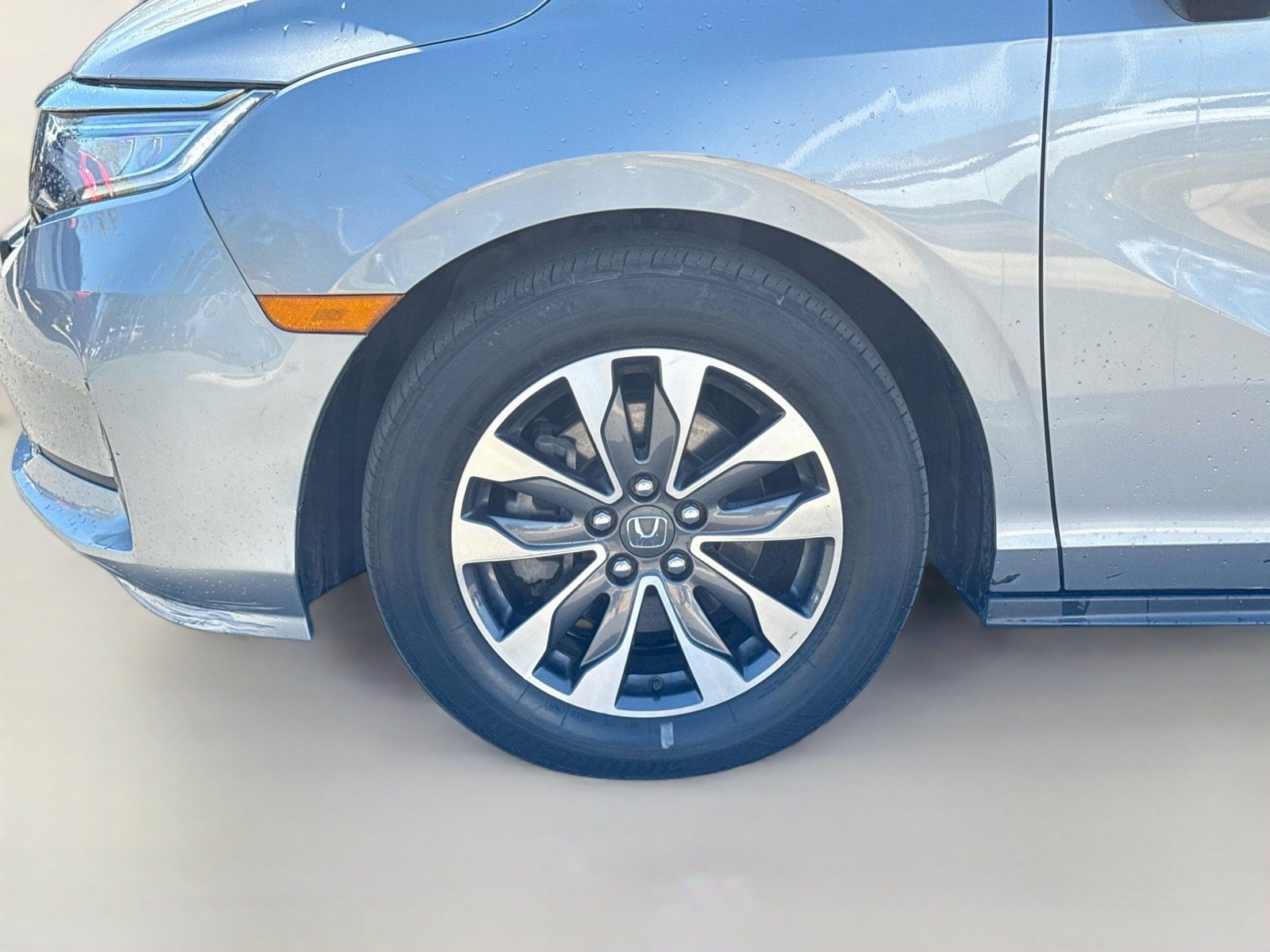 Used 2023 Honda Odyssey EX-L image 33
