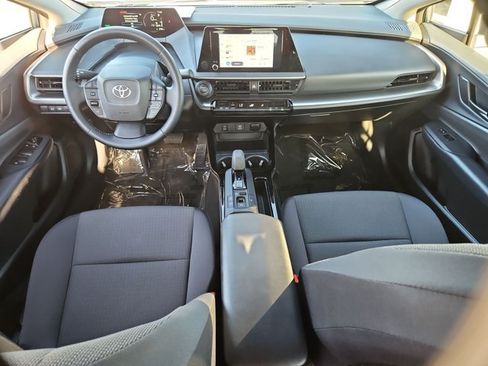 Used 2026 Toyota Prius LE FWD image 22