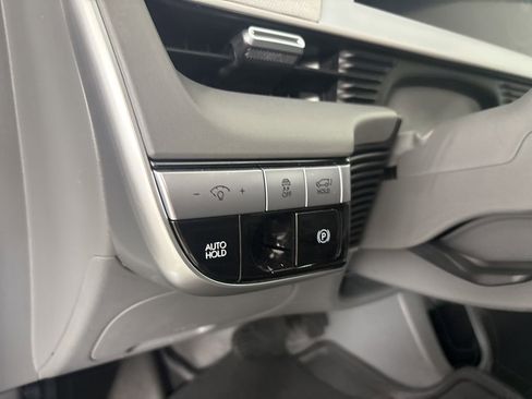 Used 2024 Hyundai Ioniq 5 SEL AWD/4WD image 8