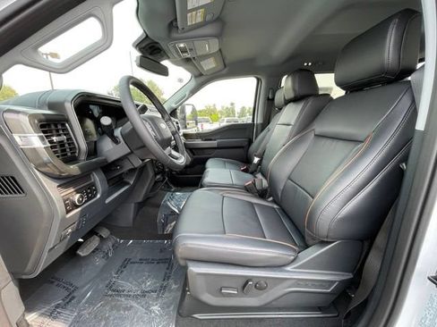 New 2026 Ford F250 Lariat w/ FX4 Off-Road Package AWD/4WD image 11
