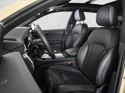 Certified 2025 Audi Q8 Prestige w/ Prestige Package image 17