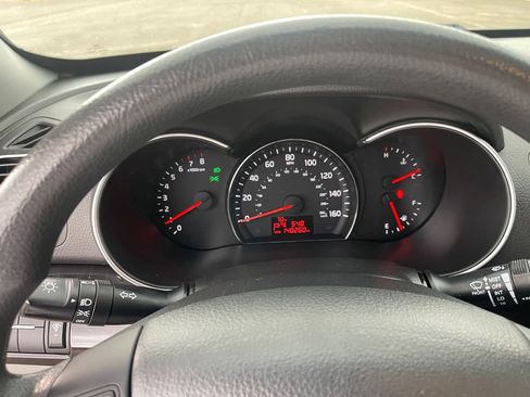 Used 2015 Kia Sorento LX image 25