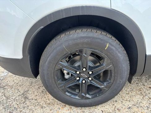 New 2026 Chevrolet Blazer LT w/ Midnight/Sport Edition FWD image 9