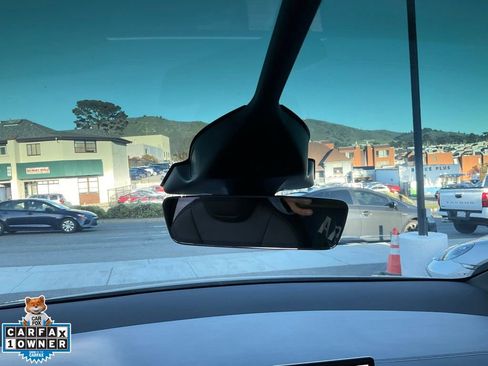 Used 2023 Tesla Model X image 47