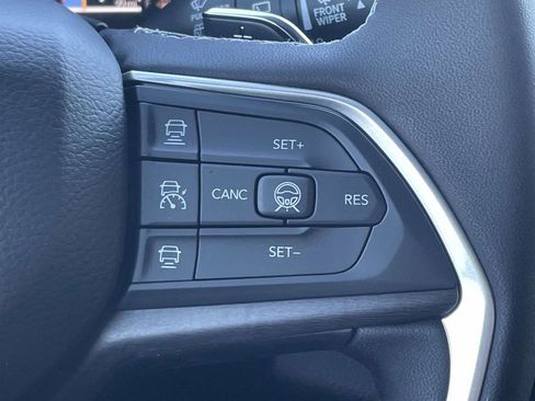New 2026 Jeep Grand Cherokee L 4WD image 32