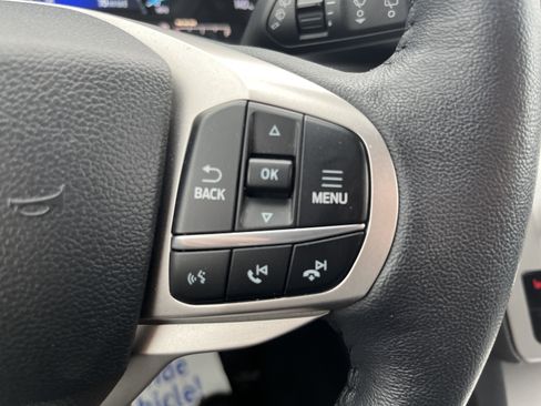 Used 2024 Ford Explorer XLT w/ Equipment Group 202A AWD/4WD image 20