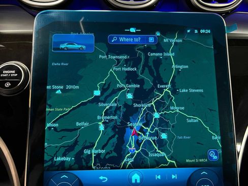 Used 2025 Mercedes-Benz C 300 4MATIC Sedan image 28