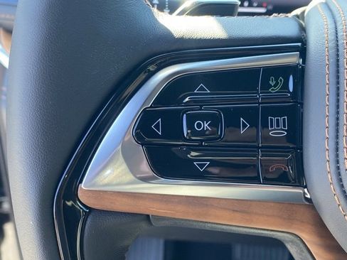 New 2025 Jeep Grand Cherokee Summit image 18