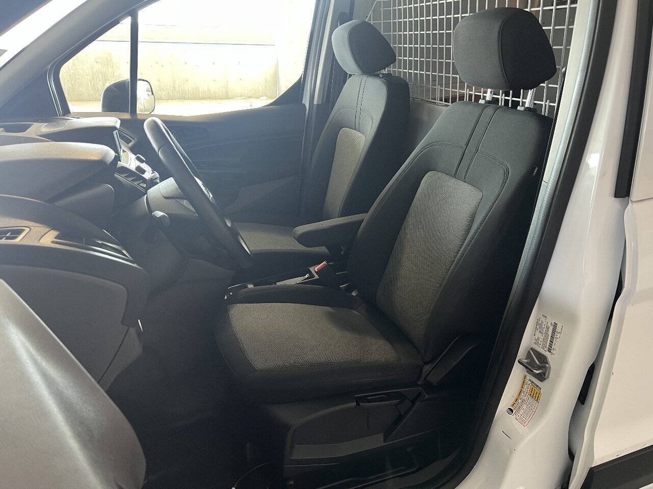 Used 2019 Ford Transit Connect XL FWD image 17