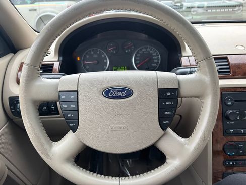 Used 2007 Ford Five Hundred SEL image 26