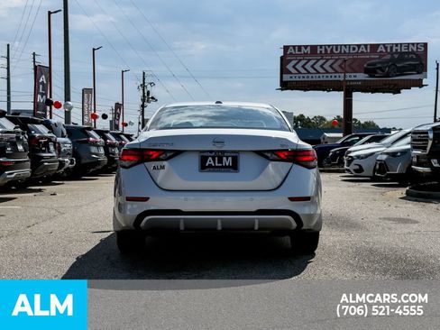 Used 2022 Nissan Sentra SV FWD image 5