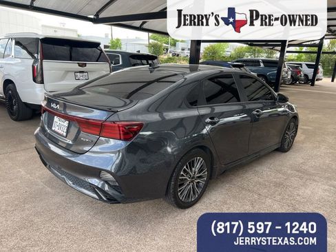 Used 2023 Kia Forte GT-Line w/ GT-Line Premium Package image 4